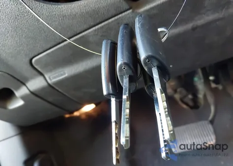 2018 Ford Focus Se z USA, uszkodzony, nr VIN 1FADP3FE5JL275855